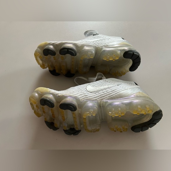 Nike Air Vapormax Flyknit 3 White Metallic Silver Platinum Sneakers. Size 8.5M - Picture 7 of 14